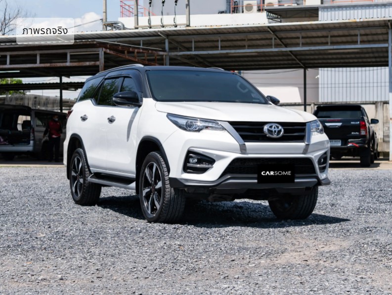 Toyota FORTUNER TRD SPORTIVO (BLACK TOP) 2.8 ปี 2019 ด้านนอก